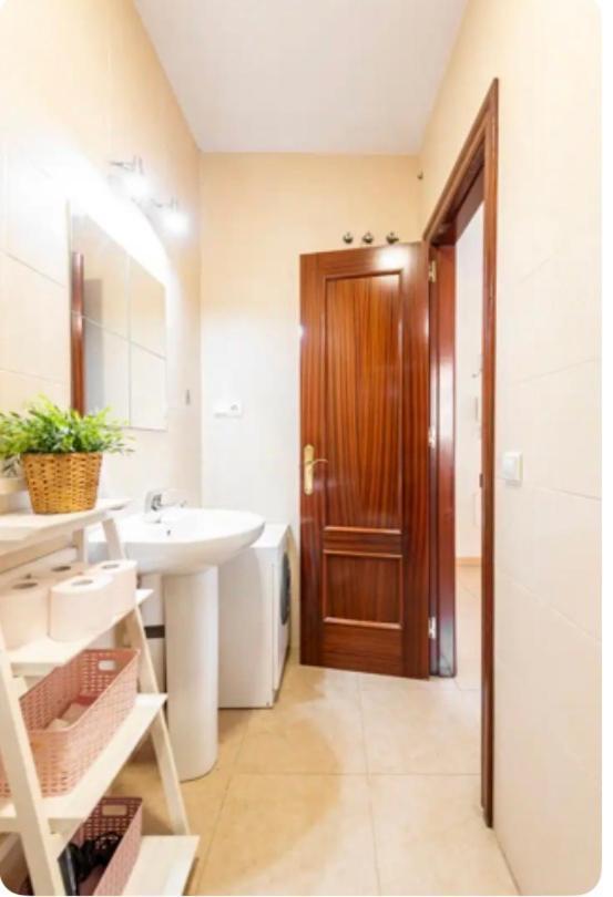 Apartamento En Primera Linea De Playa El Palo Màlaga Exteriér fotografie